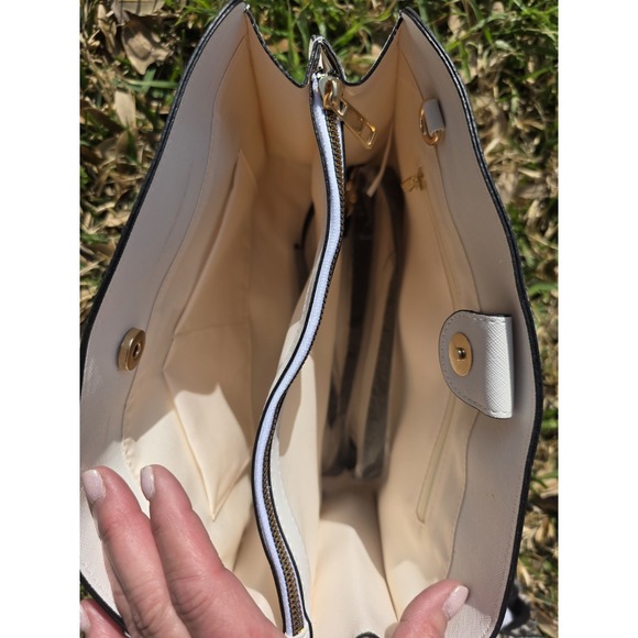 Lulu Handbag - Picture 8 of 9